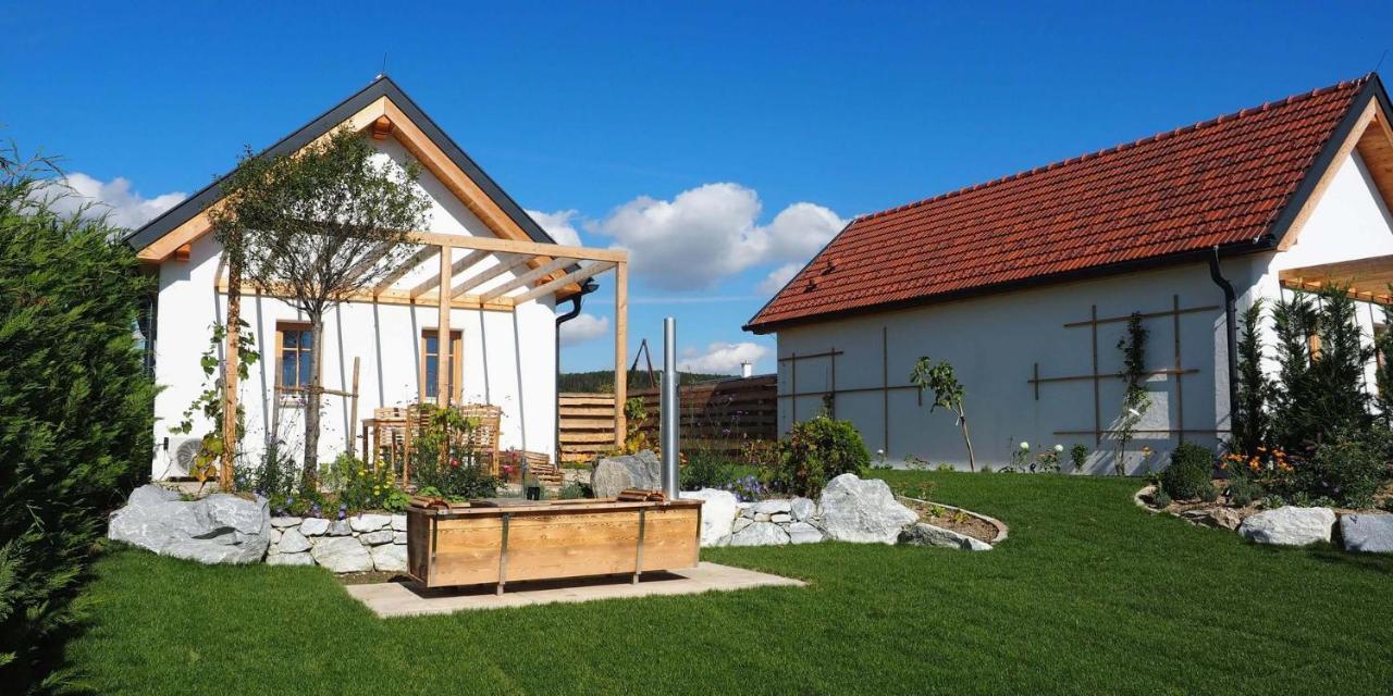 Kittenberger Chalets Am Gartensee Schiltern bei Langenlois Экстерьер фото